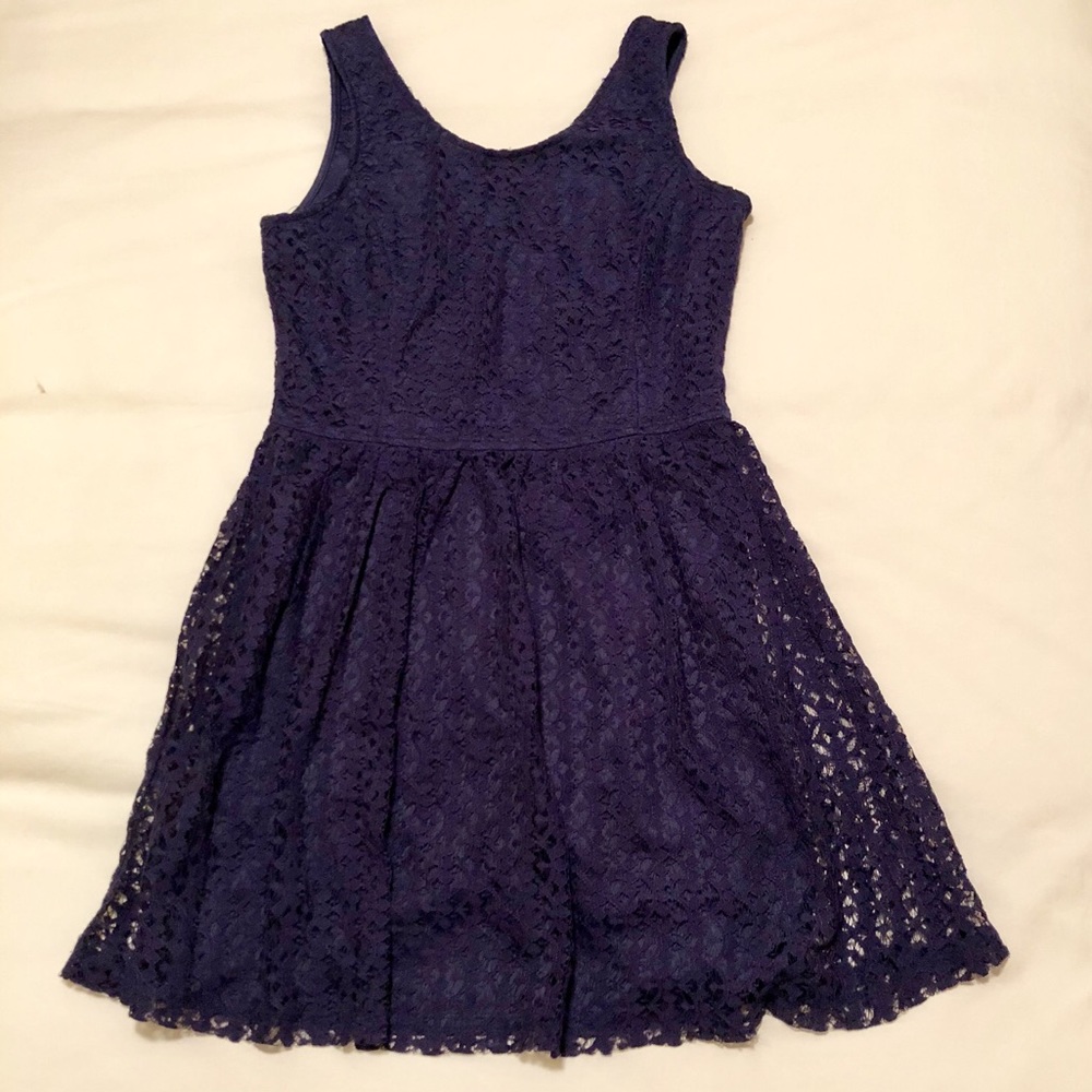 NWT 🏷 Forever 21 Lace Dress